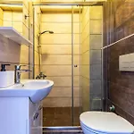Convenient Flat 10 Min To Taksim And Citys Mall