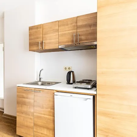 Convenient Flat 10 Min To Taksim And Citys Mall * Istambul
